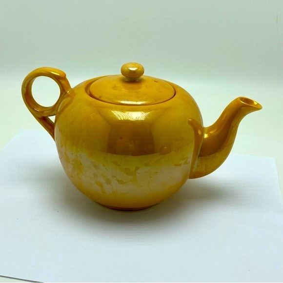 Vintage Japanese Peach Lusterware Teapot - Picture 4 of 4